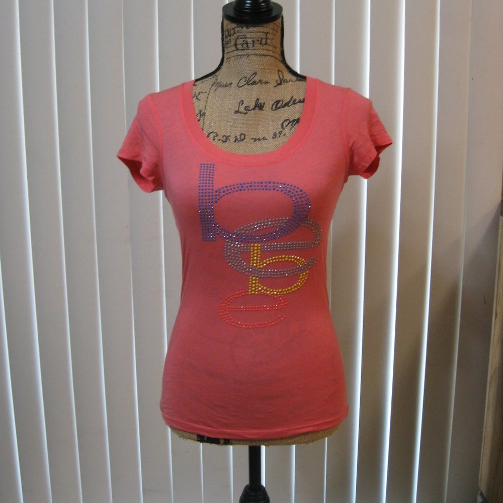 NWOT Bebe pink rhinestone logo graphic t shirt top XS extra small